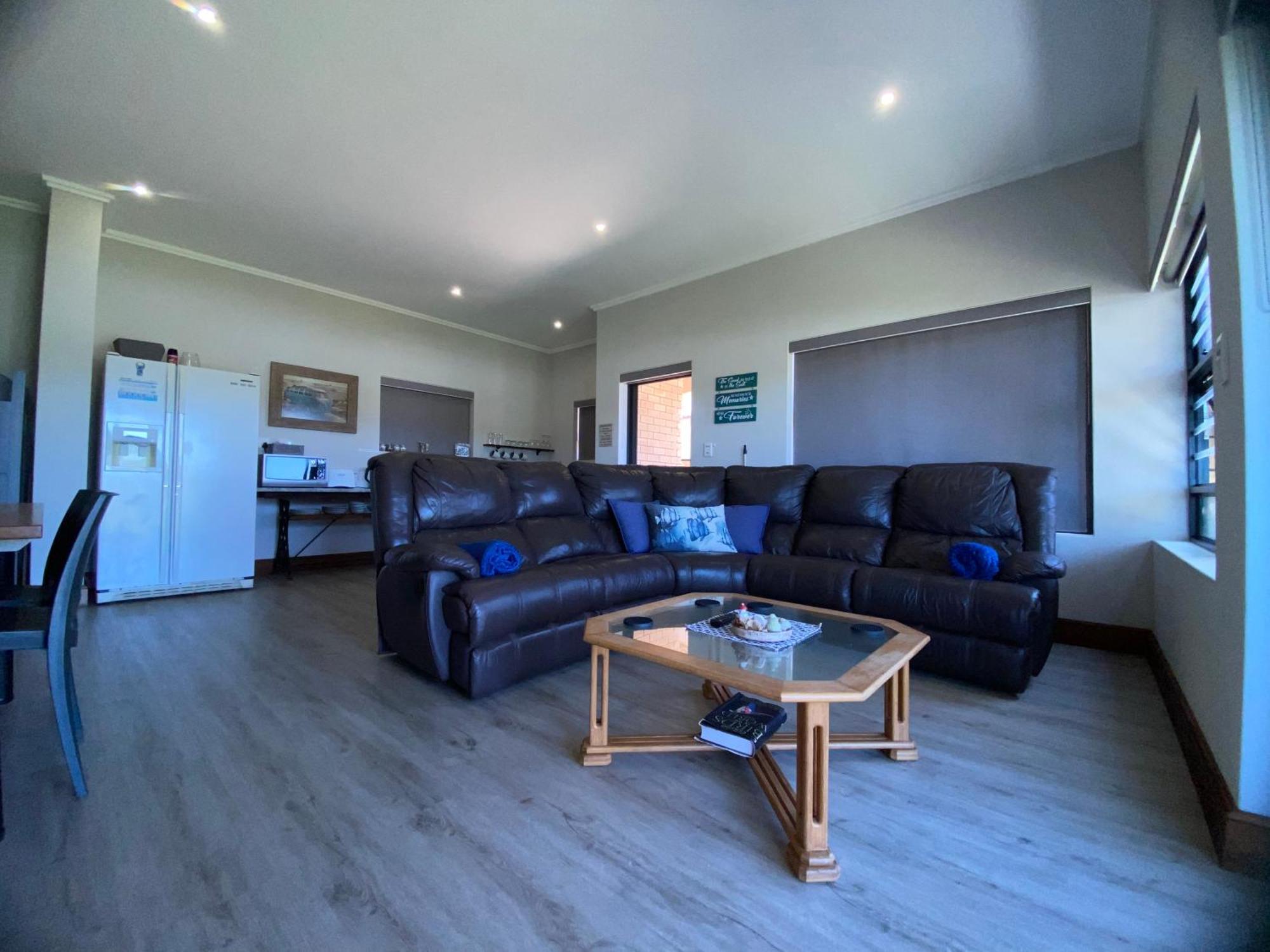 River Daze Stilbaai Exteriör bild